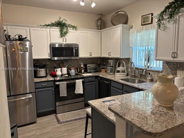 7469 Tam Oshanter Boulevard, North Lauderdale, FL 33068