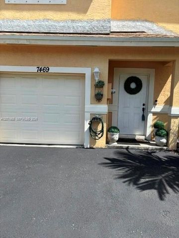 7469 Tam Oshanter Boulevard, North Lauderdale, FL 33068