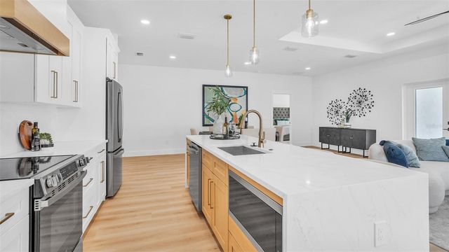 4428 57TH AVENUE N, St Petersburg, FL 33714