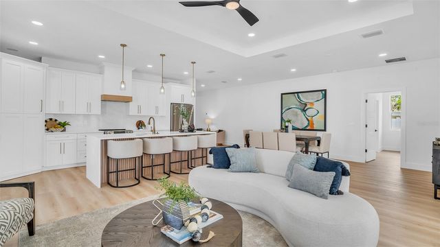 4428 57TH AVENUE N, St Petersburg, FL 33714