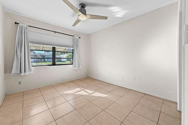 105 NE 2nd Place, Dania Beach, FL 33004