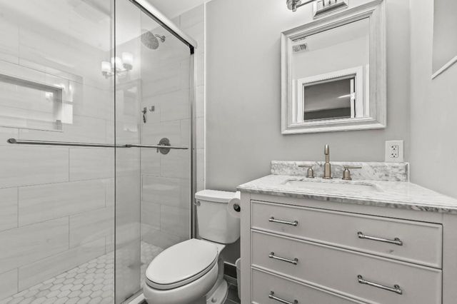 105 NE 2nd Place, Dania Beach, FL 33004