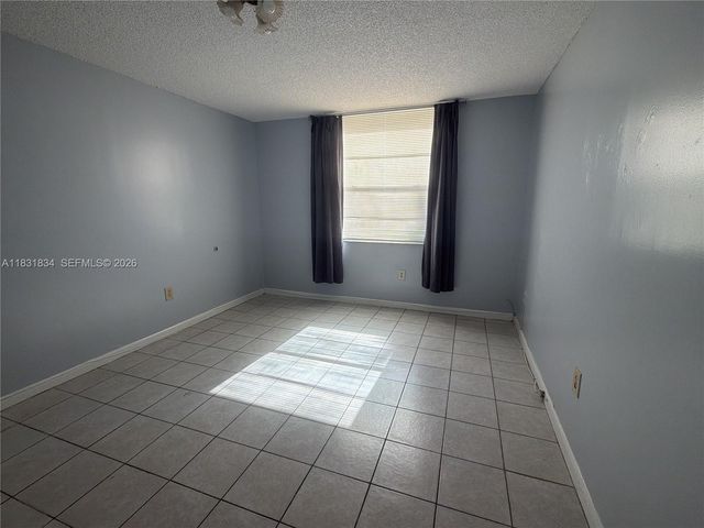 1796 NW 55th Ave 103, Lauderhill, FL 33313