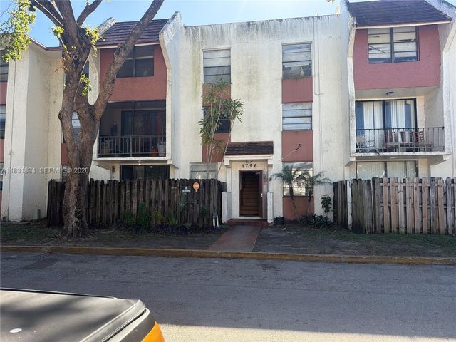 1796 NW 55th Ave 103, Lauderhill, FL 33313