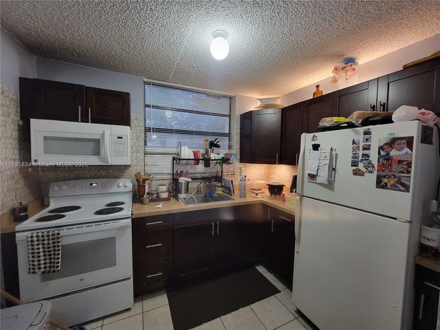 1796 NW 55th Ave 103, Lauderhill, FL 33313