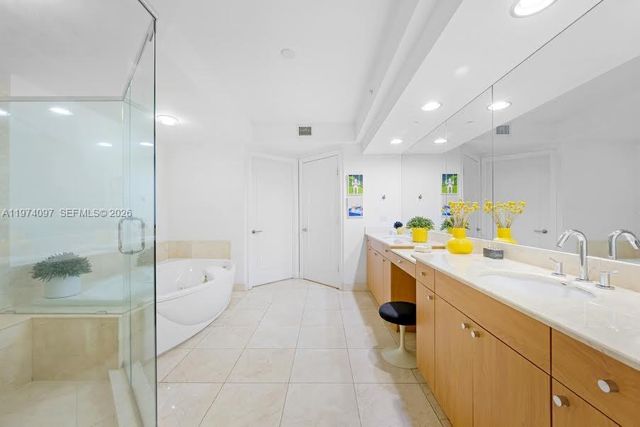 3201 NE 183 1104 1104, Aventura, FL 33160