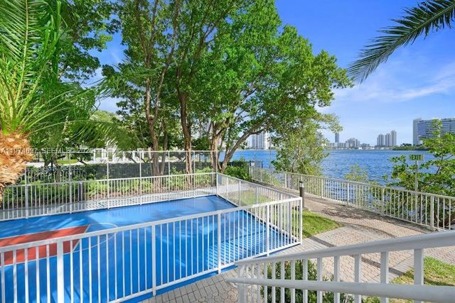 3201 NE 183 1104 1104, Aventura, FL 33160