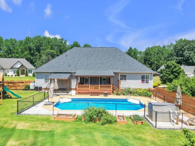 356 Garnet Valley Drive, Inman, SC 29349