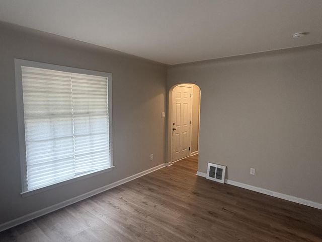 19601 Hamburg Street, Detroit, MI 48205