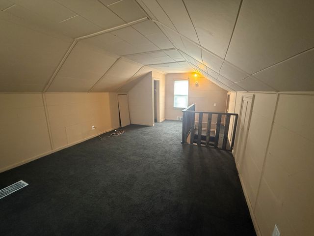 19601 Hamburg Street, Detroit, MI 48205