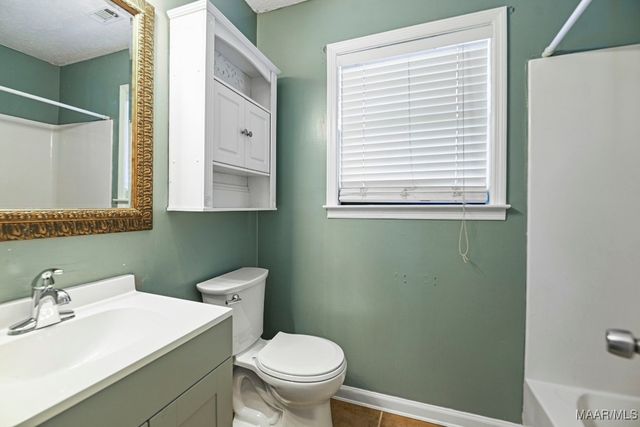 1297 Creamer Road, Wetumpka, AL 36093