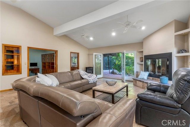 5653 Shirley Avenue, Tarzana (los Angeles), CA 91356