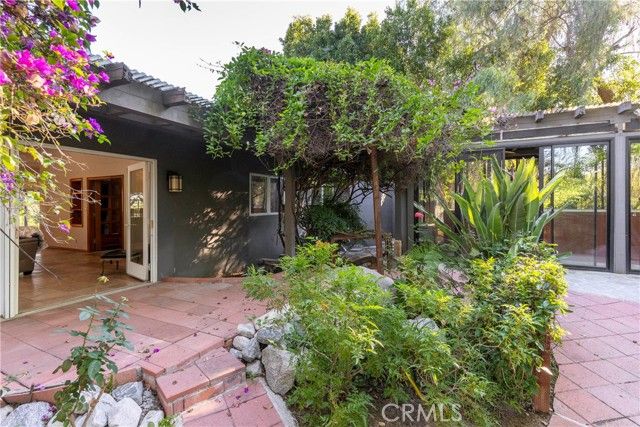 5653 Shirley Avenue, Tarzana (los Angeles), CA 91356