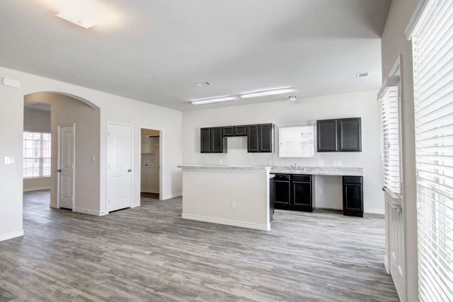 2035 Augusta Street, Lancaster, TX 75146