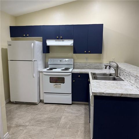 4707 25th ST SW, Lehigh Acres, FL 33973