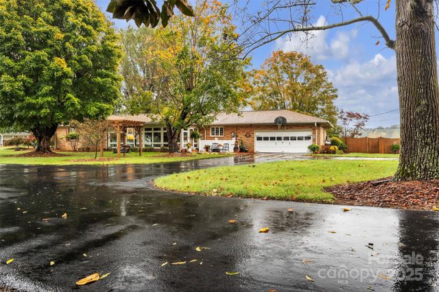 3486 E Main Street, Claremont, NC 28610