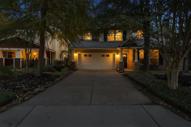 14 N Flickering Sun Circle, The Woodlands, TX 77382
