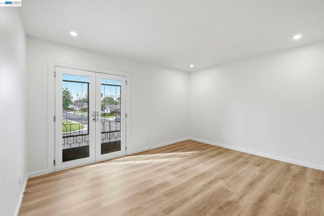 861 Saint John Cir, Concord, CA 94518