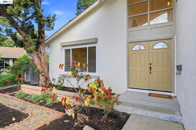 861 Saint John Cir, Concord, CA 94518