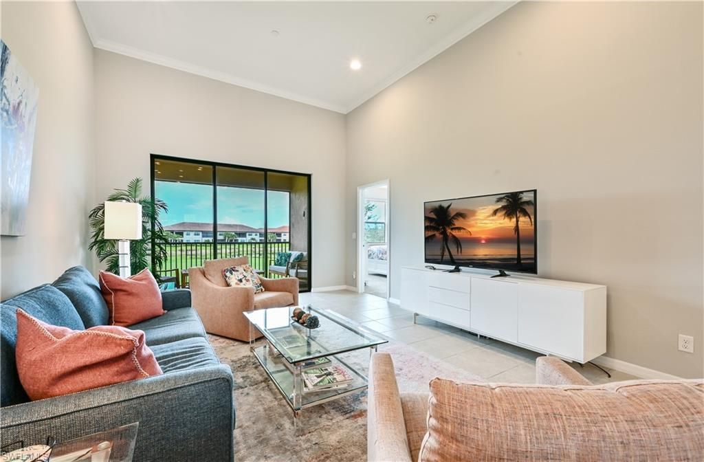 9386 Pocida CT 204, NAPLES, FL 34119 — exterior