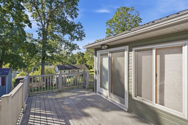 14 Valewood Drive, New Windsor, NY 12553