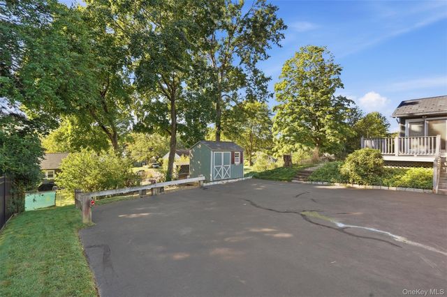 14 Valewood Drive, New Windsor, NY 12553