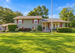 14 Valewood Drive, New Windsor, NY 12553