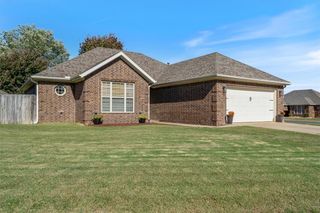 1300 Pinot Avenue, Centerton, AR 72719