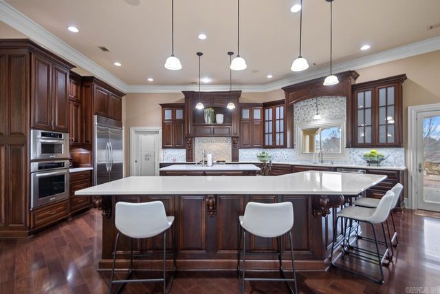 5300 Pleasant Lake Drive, Hensley, AR 72065