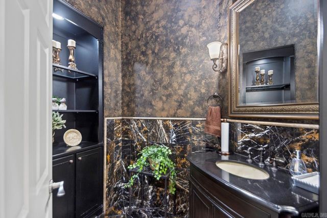 5300 Pleasant Lake Drive, Hensley, AR 72065