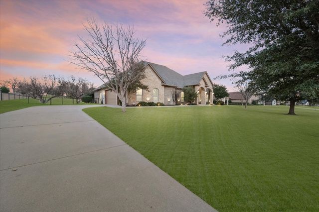 3715 Lonesome Creek Road, Granbury, TX 76049