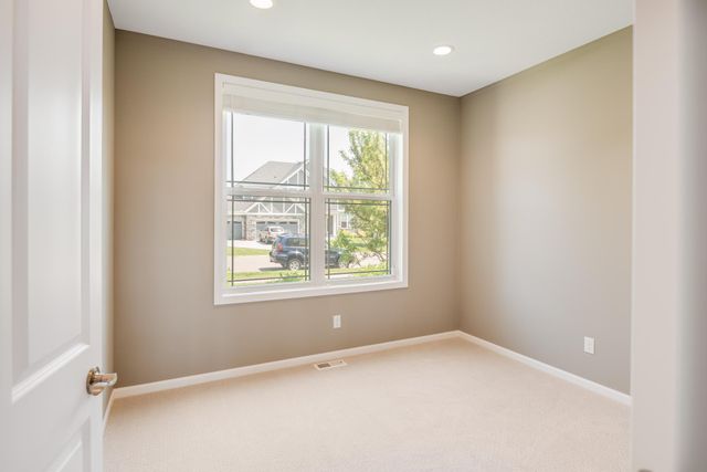 10321 Louisiana Avenue N, Brooklyn Park, MN 55445