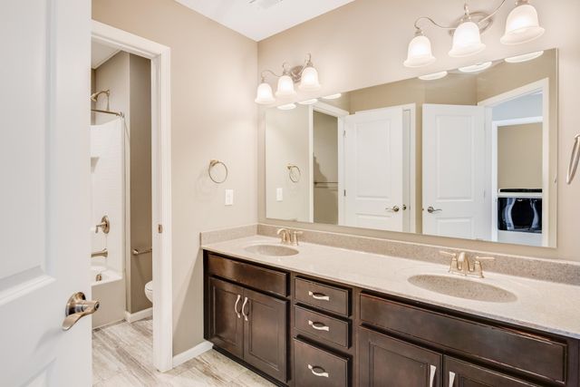 10321 Louisiana Avenue N, Brooklyn Park, MN 55445