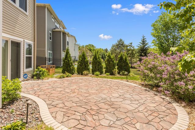 10321 Louisiana Avenue N, Brooklyn Park, MN 55445