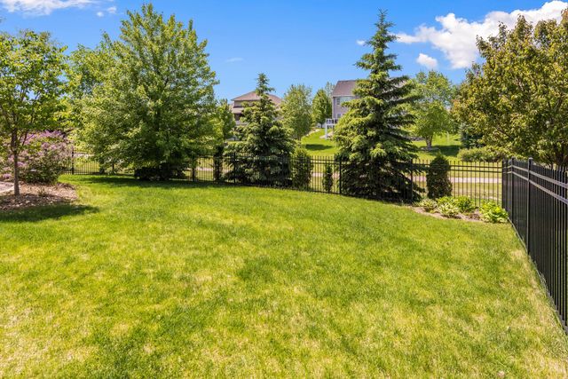 10321 Louisiana Avenue N, Brooklyn Park, MN 55445