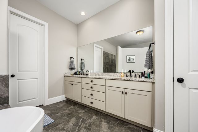 7076 Big Oak Ln, Nolensville, TN 37135