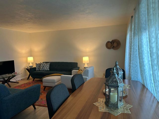 2381 Sunset Avenue 216, Lake Worth Beach, FL 33461