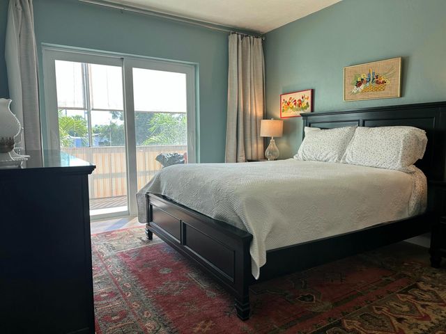 2381 Sunset Avenue 216, Lake Worth Beach, FL 33461