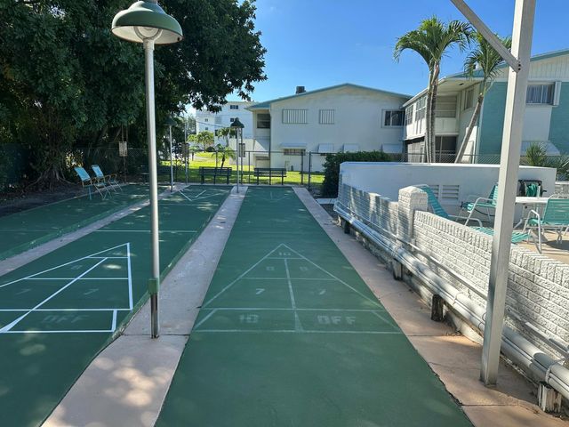 2381 Sunset Avenue 216, Lake Worth Beach, FL 33461