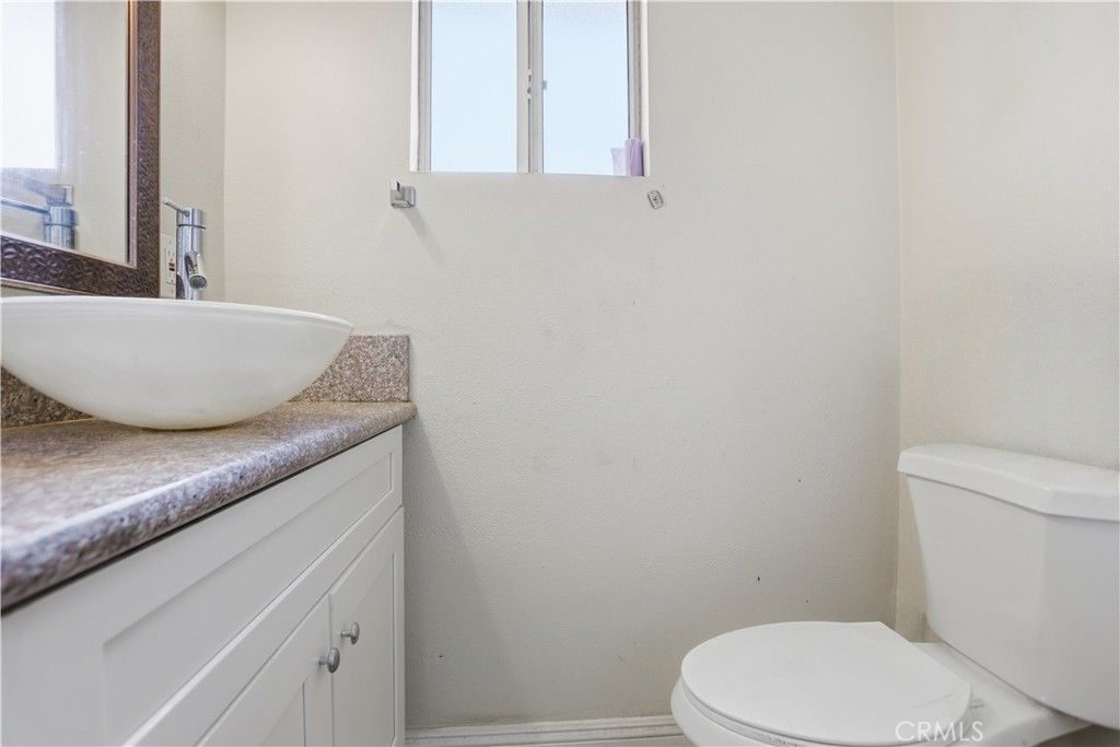 Image 9 of property listing at 1520 S San Dimas, Bloomington, CA 92316