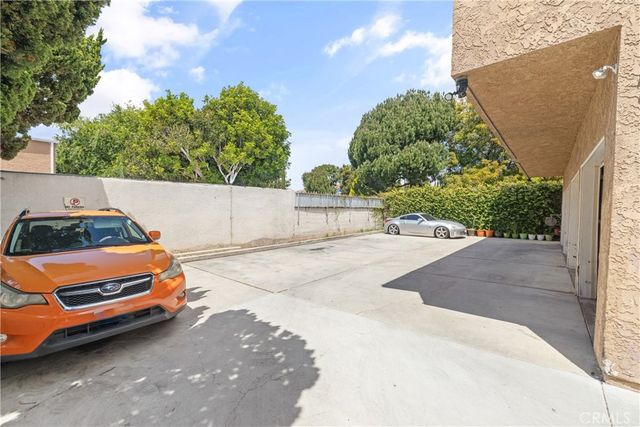 1717 Temple Avenue, Long Beach, CA 90804