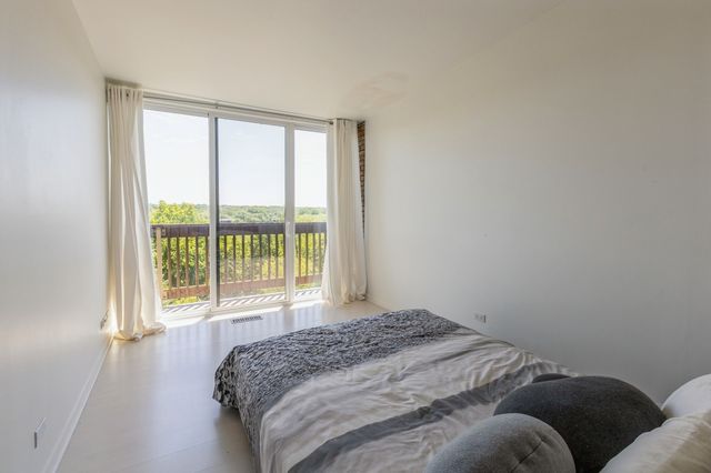 5600 Hillcrest Lane 130-3K, Lisle, IL 60532