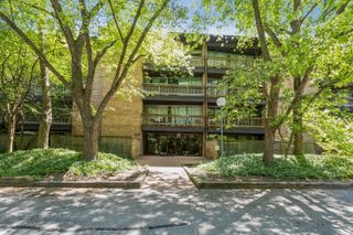 5600 Hillcrest Lane 130-3K, Lisle, IL 60532