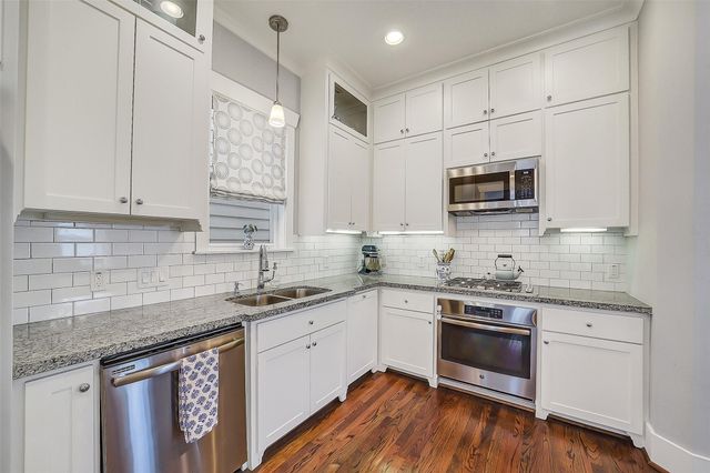 1224 W 17th Street C, Houston, TX 77008