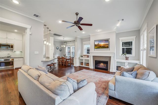 1224 W 17th Street C, Houston, TX 77008