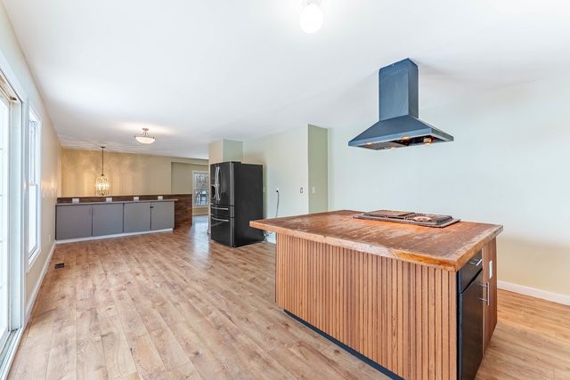 1359 Madison Court, St. Charles, IL 60174