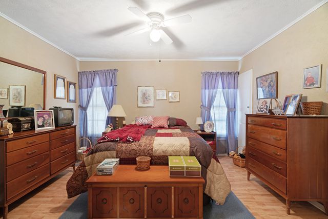 149 30th Street NW, Paris, TX 75460