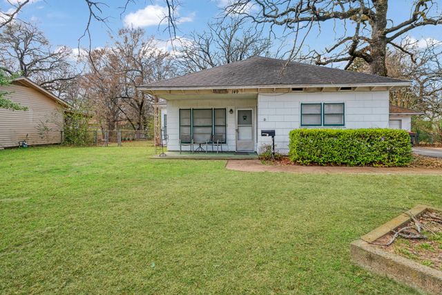 149 30th Street NW, Paris, TX 75460