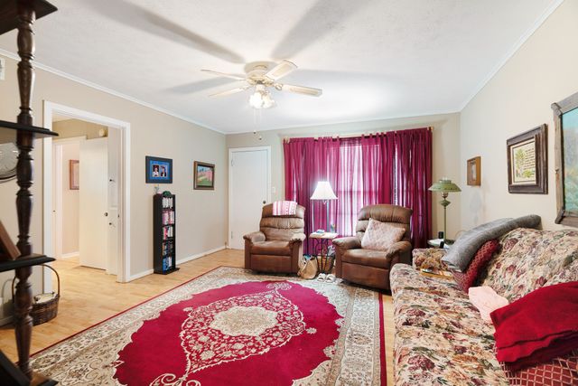 149 30th Street NW, Paris, TX 75460