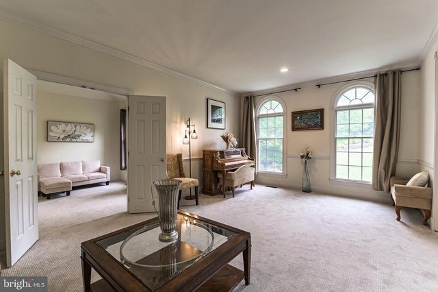 255 RISING MEADOW WAY, East Stroudsburg, PA 18302